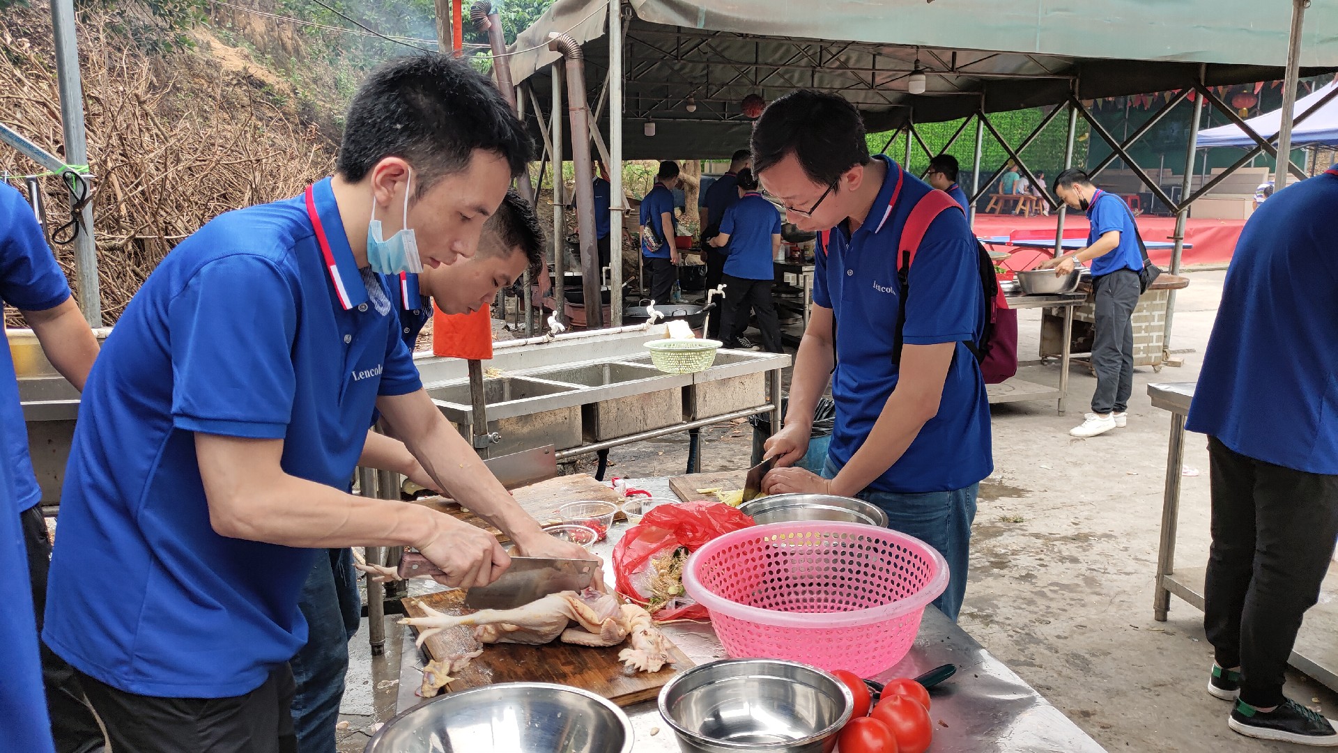 松湖騎行，穿樹飛花；農(nóng)家休閑，擁抱自然