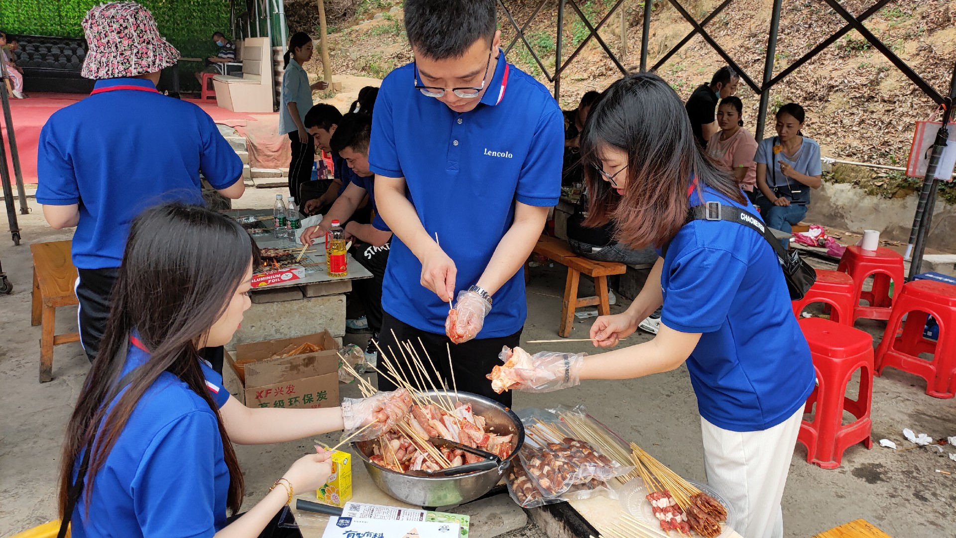 松湖騎行，穿樹飛花；農(nóng)家休閑，擁抱自然